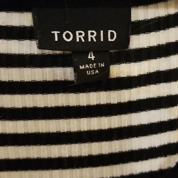 Torrid stripes - Picture 4 of 4
